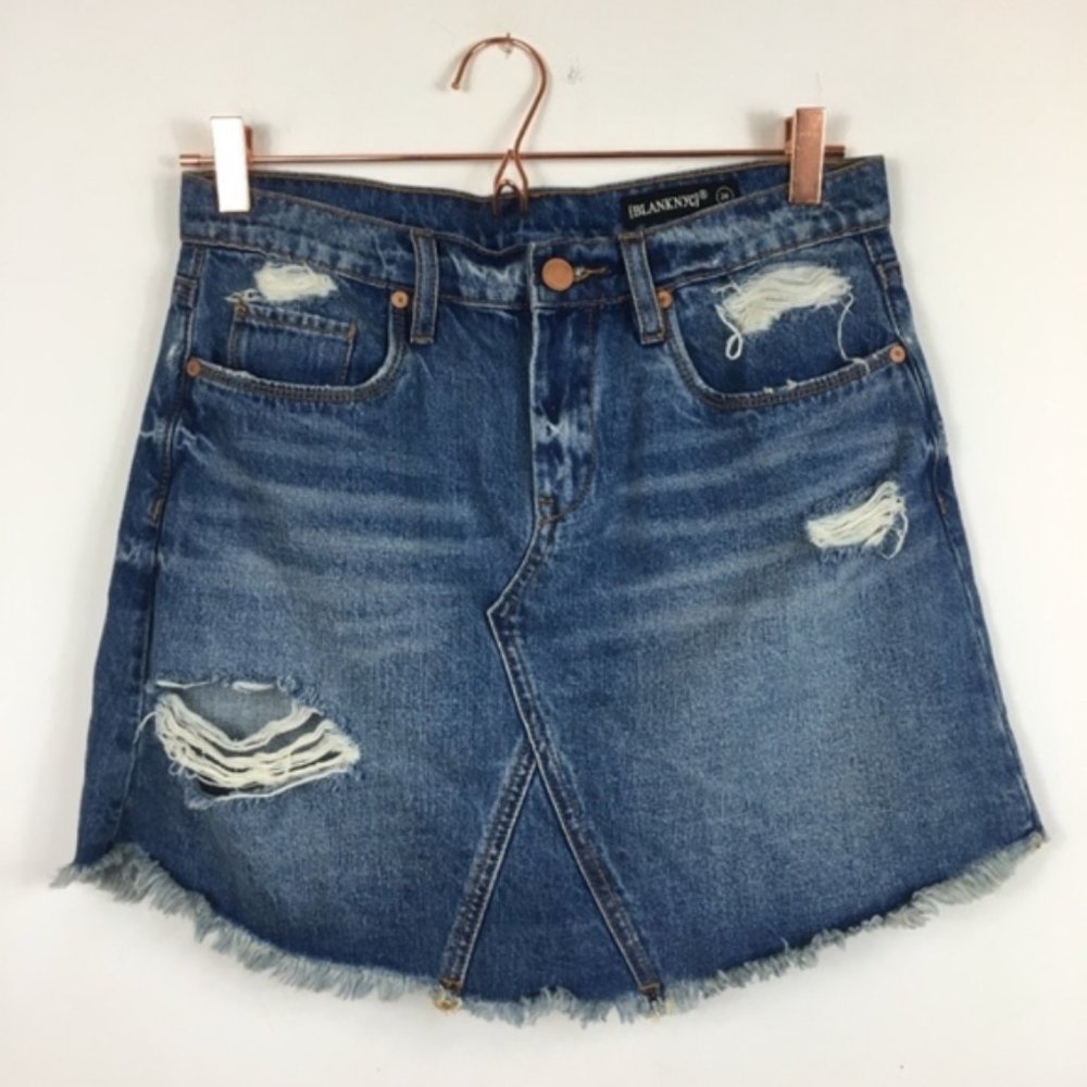BLANKNYC Denim Frayed Hem Denim Skirt 26 I… - Picture 5 of 7
